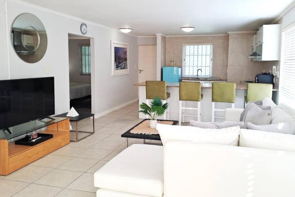 Apartment 1 Anchor Bay