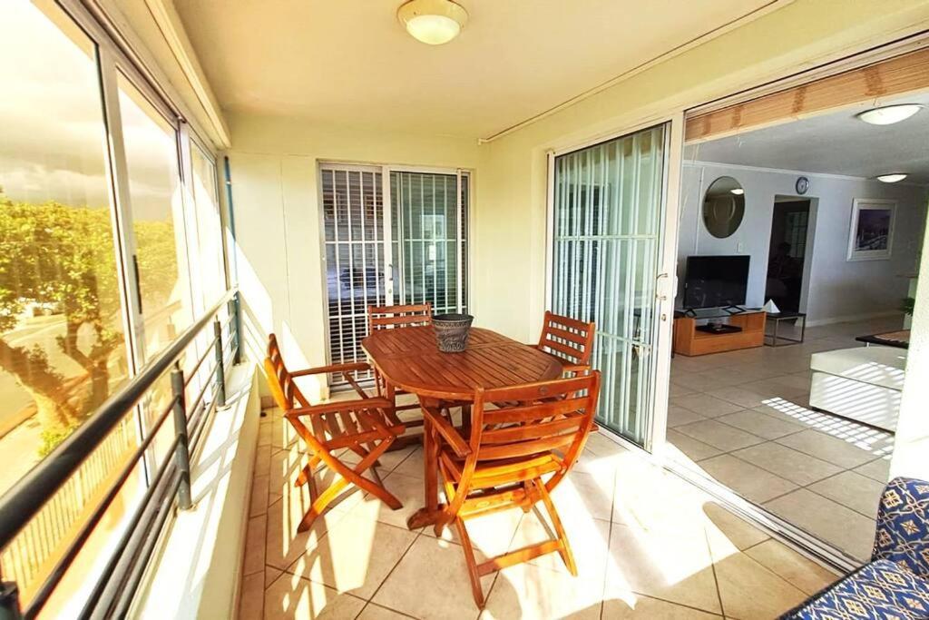 1 Anchor Bay Apartment *